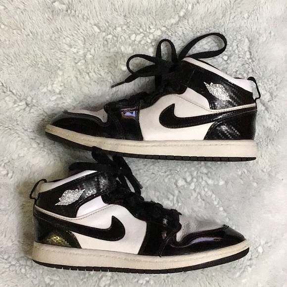 AIR JORDAN KIDS SHOES - Picture 2 of 13